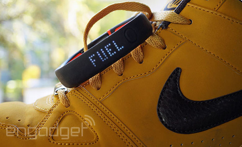 Nike FuelBand SE review: more social features, much longer battery life