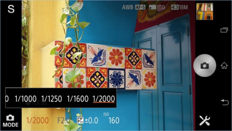 Sony QX100 shutter priority mode