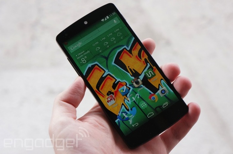 Nexus 5 with a graffiti wallpaper