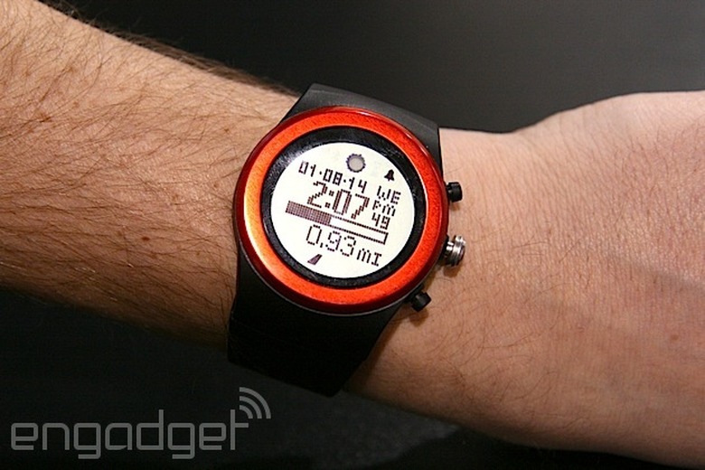 http://o.aolcdn.com/hss/storage/adam/e7d0966f73ac7d4c0ea3f5ed580b18de/lifetraksm01.jpg