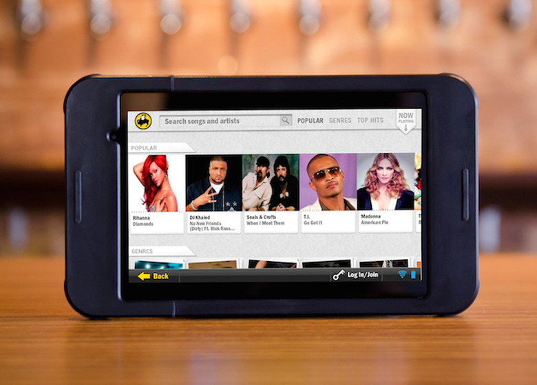 Buffalo Wild Wings to use tablets for gaming, ordering another round