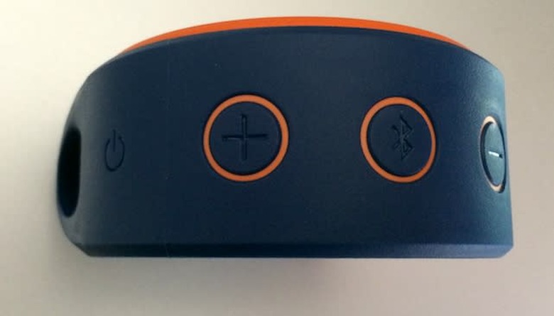 Buttons on Logitech X100 Mobile Wireless Speaker