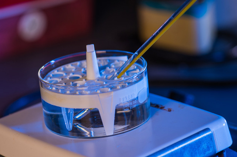 Hydrogel for bone reconstruction