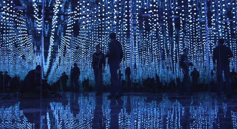 Microsoft's Infinity Room light show
