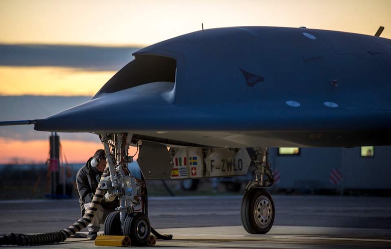 'nEUROn', Experimental Combat Air Vehicle : Press Presentation In Istres