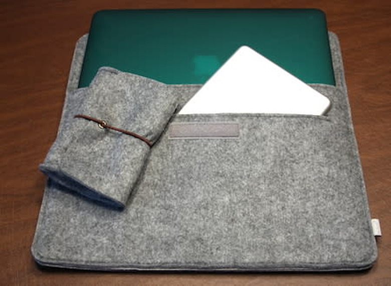 Inateck MacBook Protect Felt Sleeve