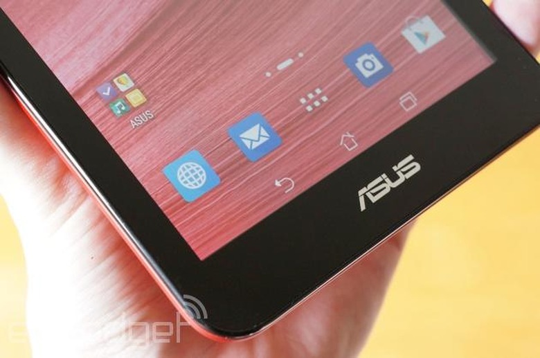 ASUS MeMO Pad 7 ZenUI up close