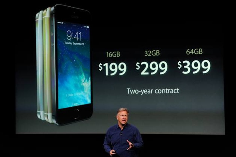 Apple Unveils New IPhones at Cheaper Price to Combat Rivals