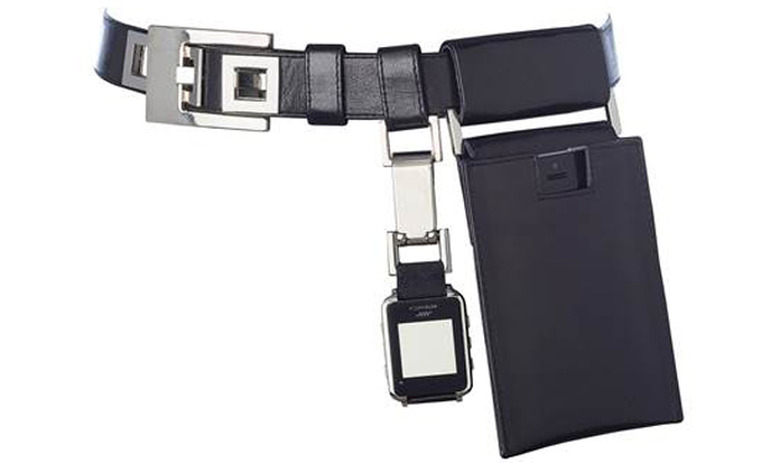 Suzi Roher's Urban Tech Belt