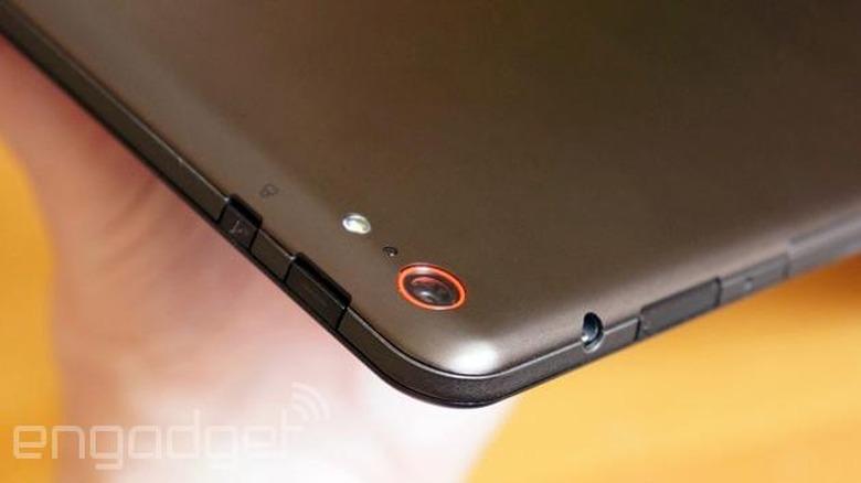 Lenovo ThinkPad 10 tablet camera and ports
