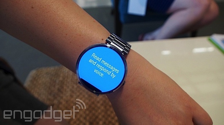 Moto 360 with a metal band
