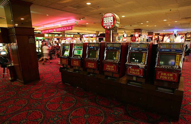 New Frontier Hotel & Casino Prepares To Close Its Doors