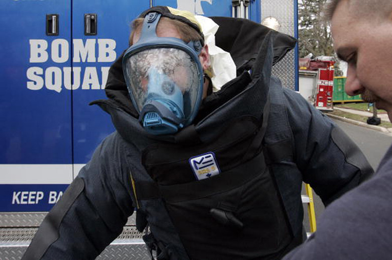 FBI bomb squad member