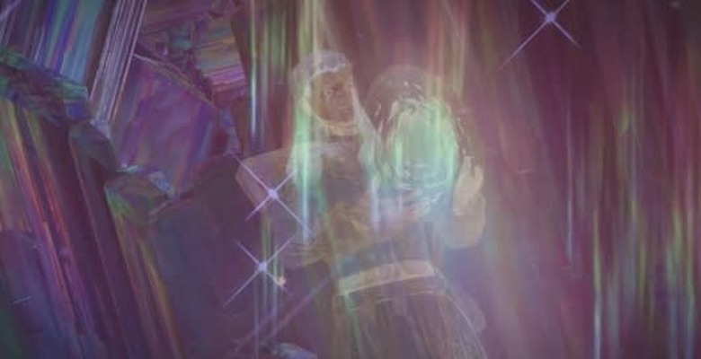 I'm thinking... omelette. Anyone else thinking that? Maybe with onions?