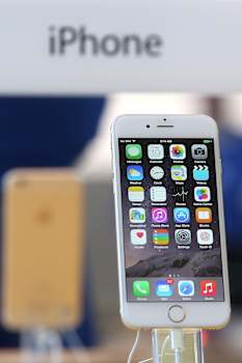 Apple's iPhone 6 and 6 Plus Go On Sale