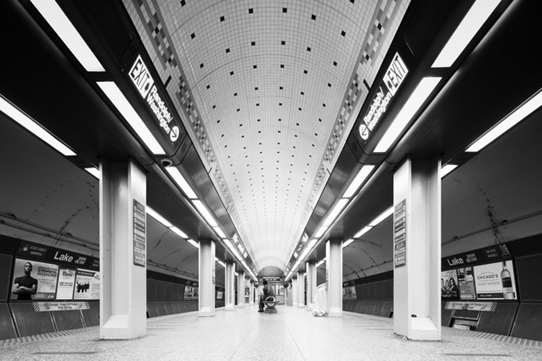 Chicago's Lake Street Red Line stop