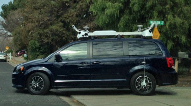 Apple's camera-equipped minivan