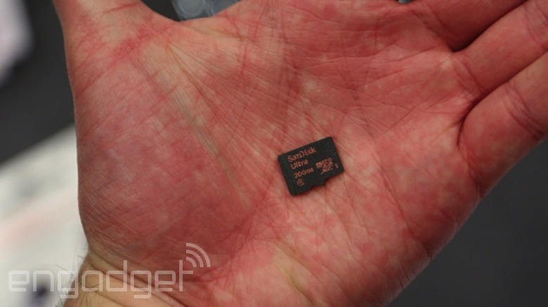 SanDisk's 200GB microSD card