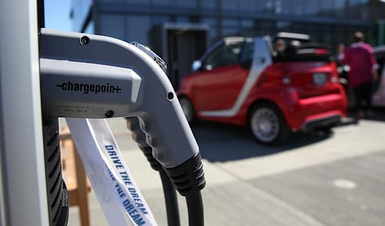 California Gov. Brown Holds Press Conf. On Expansion Of Electric Vehicle Market