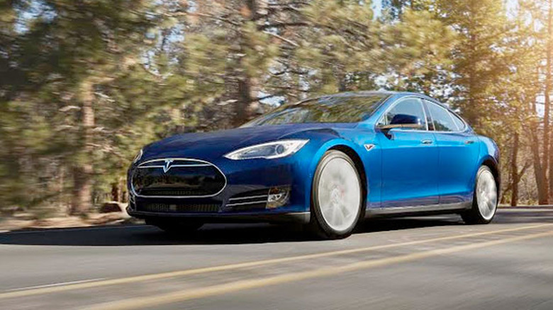 Tesla Model S 70D