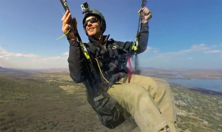 Parachuting in VR