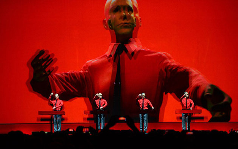 Kraftwerk performs 'The Robots' in 3D
