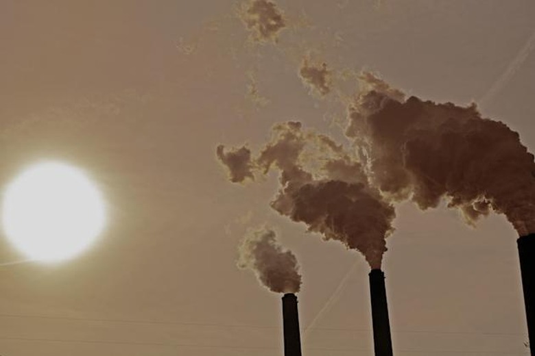 Carbon dioxide emissions from a power plant