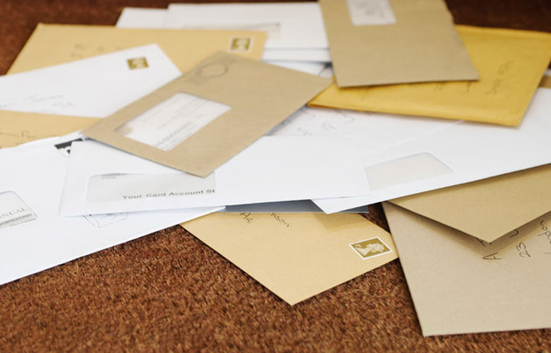 A pile of mail, much like Outlook without Clutter