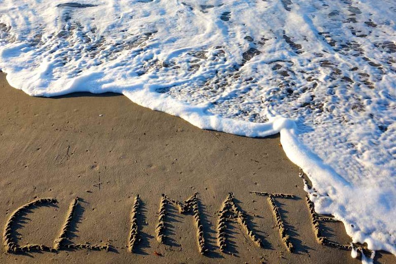 CLIMATE CHANGE, OCEANS RISING