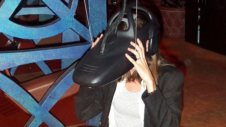 DisneyQuest's 'Aladdin's Magic Carpet Ride' VR experience