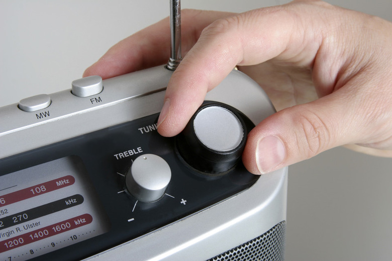 Tuning an FM radio