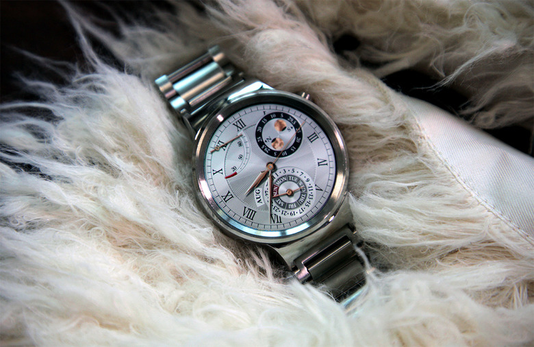 Huawei Watch will reach American wrists starting September 17th