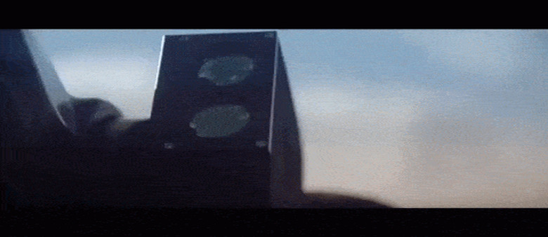 SkyWall 100 anti-drone net launcher