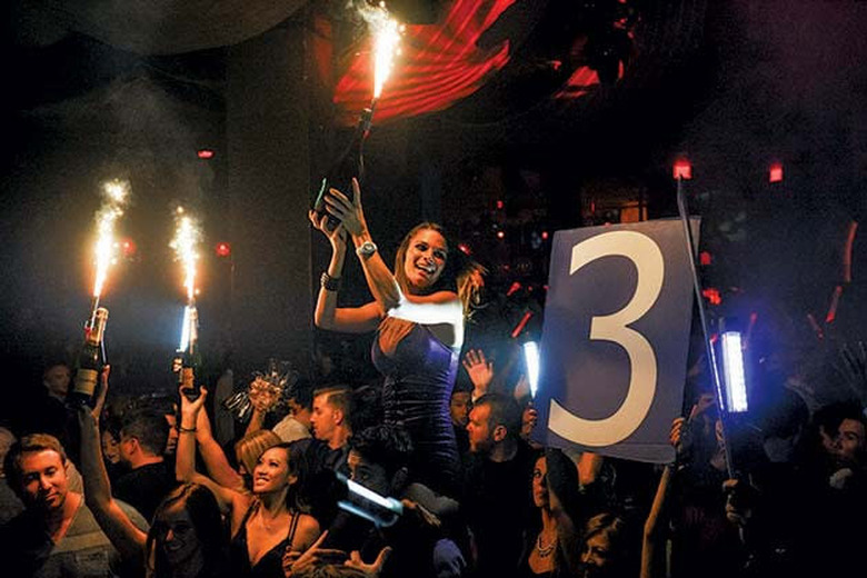 Electric LED strobe bottle sparklers