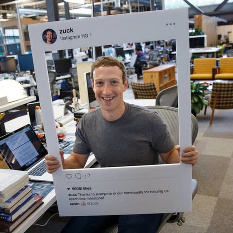 Mark Zuckerberg tapes his laptop webcam