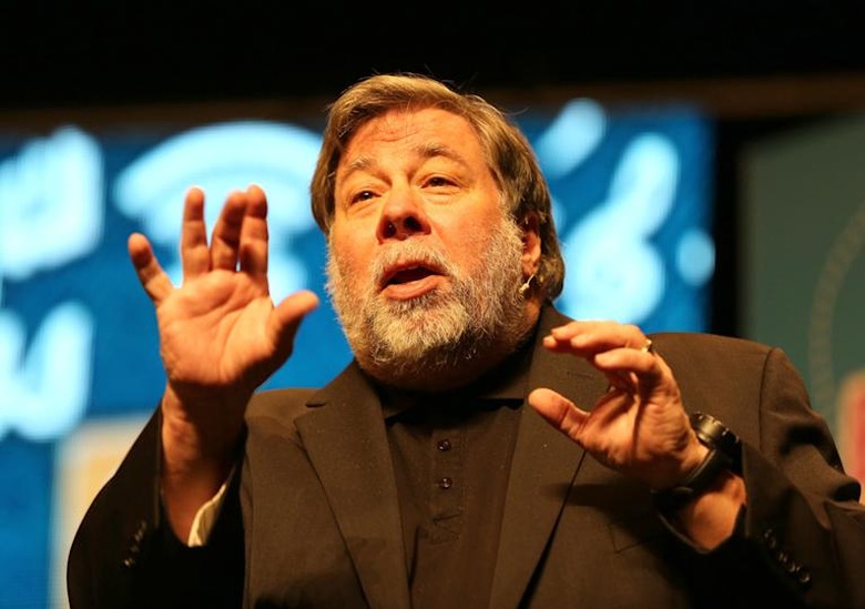 Steve Wozniak, the co-founder of a US technology giant Apple which used its Irish subsidiaries to lower its tax bill, speaking at the Millennium forum in Londonderry has said big corporations should be treated the same as the "little guy".