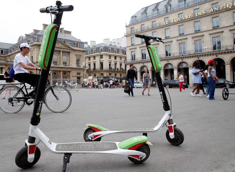 Lime Launches Electric Scooters In Paris : Illustration