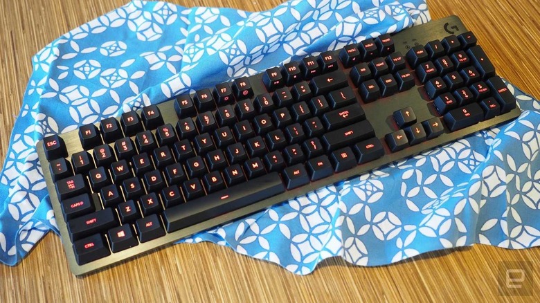 Logitech G413