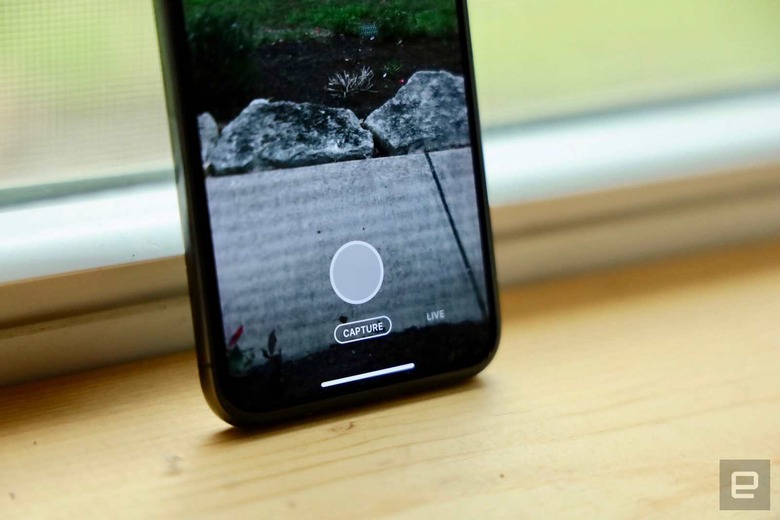 Hands on with Twitter's revamped camera.