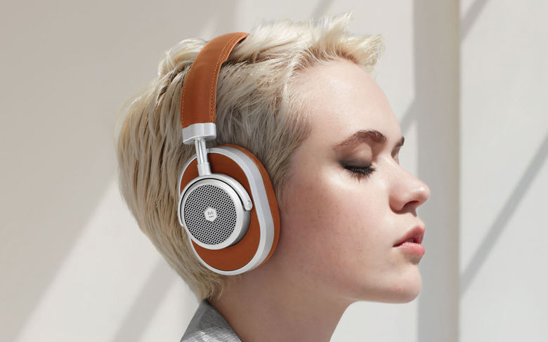 Master & Dynamic MW65