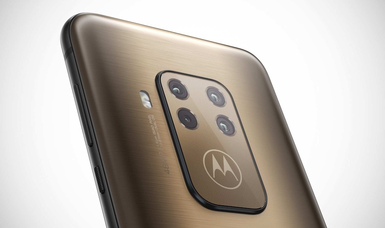 Motorola One Zoom