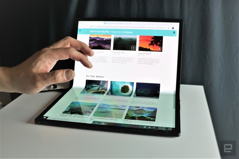 Intel Horseshoe Bend foldable tablet PC hands-on at CES 2020