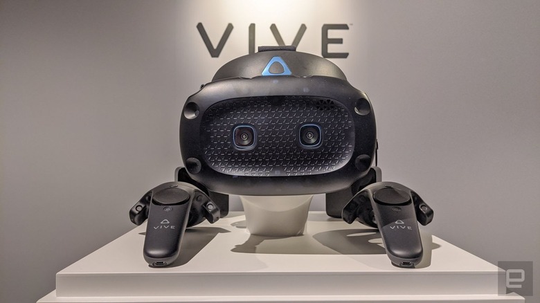 HTC Vive Cosmos Elite