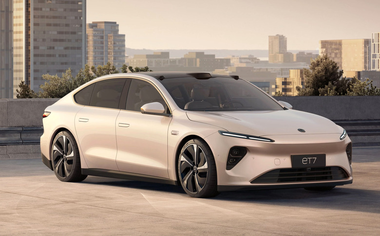 A Chinese EV with a locally-made 150kWh battery went 650 miles on a charge