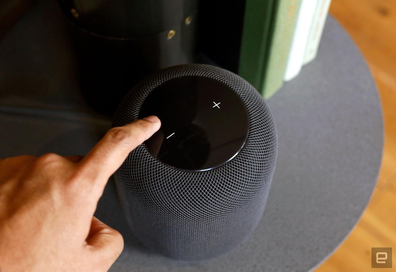 Adjusting volume on Apple HomePod