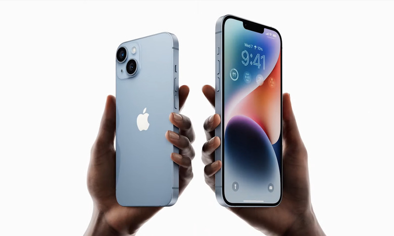 iPhone 14 has a Plus variant with a 6.7-inch screen and last