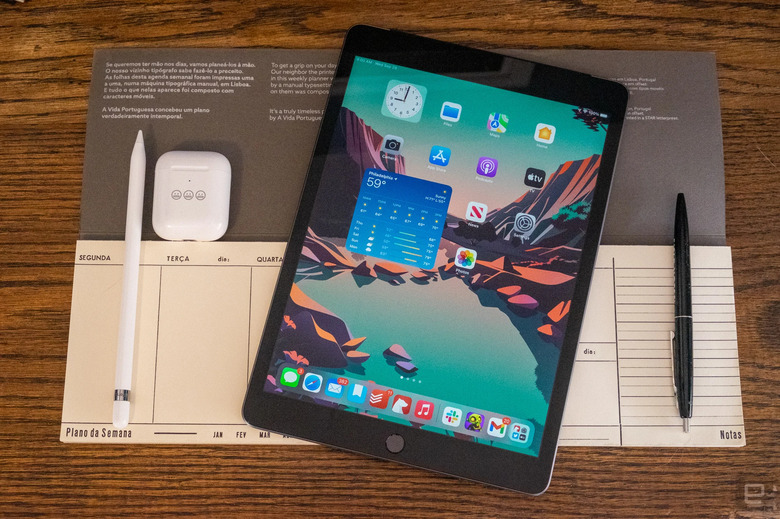 Apple's 256GB 10.2-inch iPad falls to a new low at Amazon