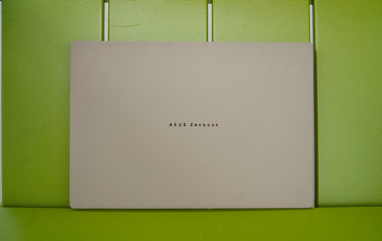 ASUS Zenbook A16