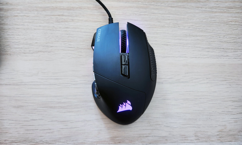 The Corsair Scimitar RGB Elite.