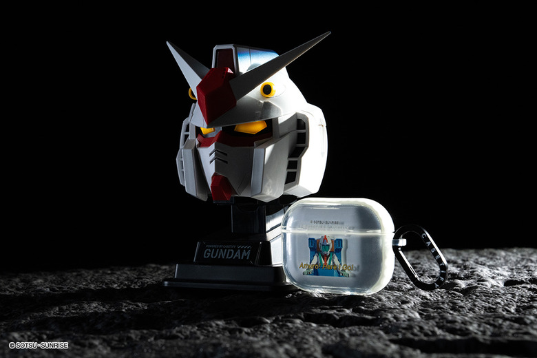 GUNDAM RX-78-2 フィギュアCASETiFY AirPods Pro Casetify's latest AirPods case is a giant Gundam head